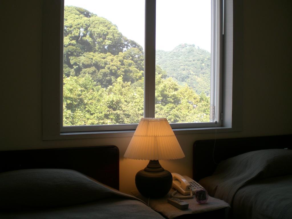 Gallery Court Ofa Atu Kawazu Phòng bức ảnh
